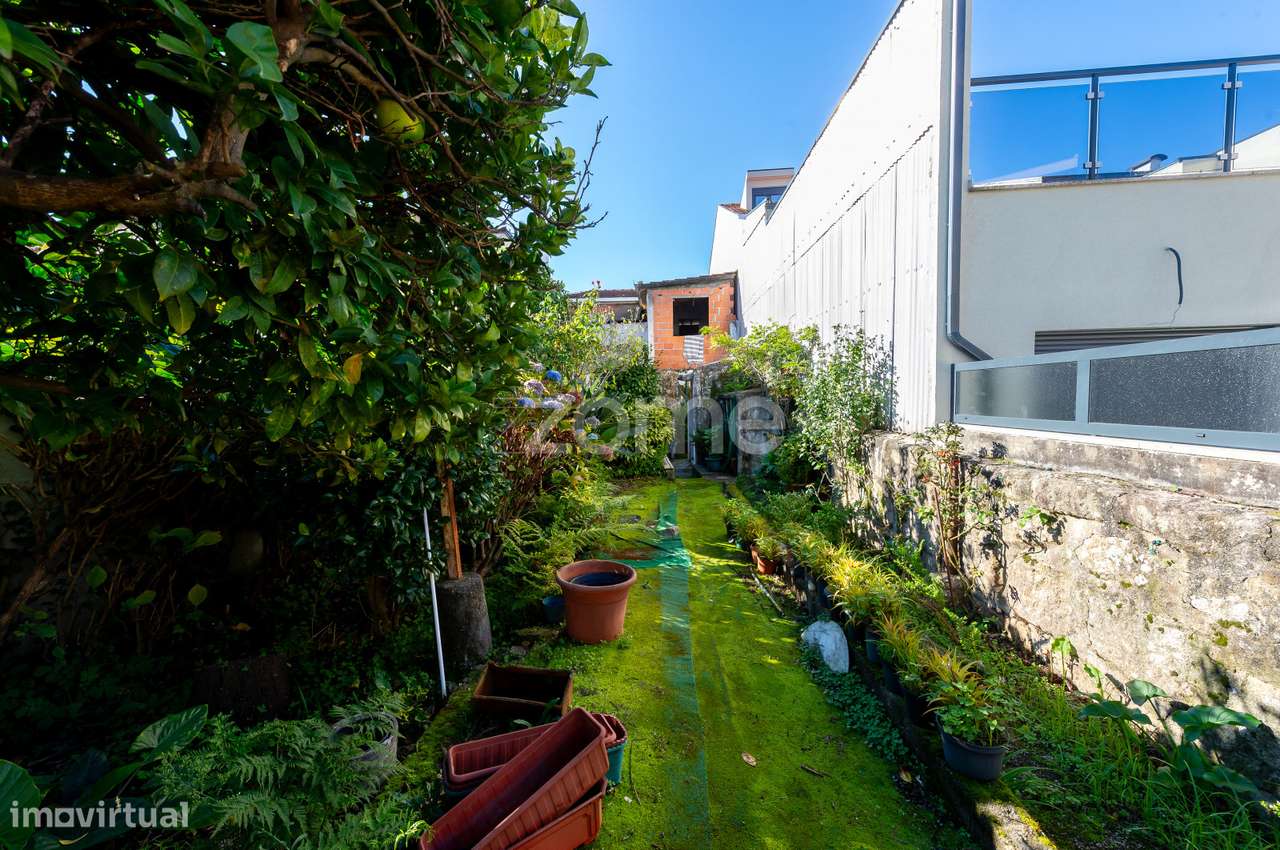 Moradia T5 em São Mamede de Infesta - Grande imagem: 1/36