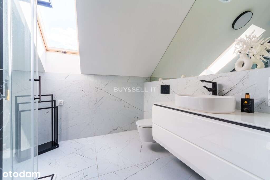 Nowoczesny dom po kapitalnym remoncie-12