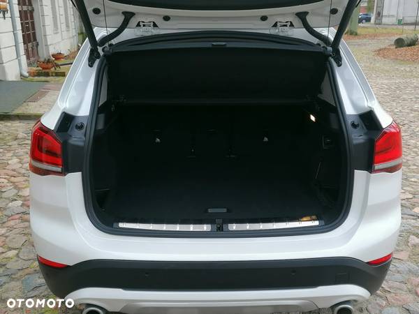 BMW X1 sDrive20i xLine sport - 22