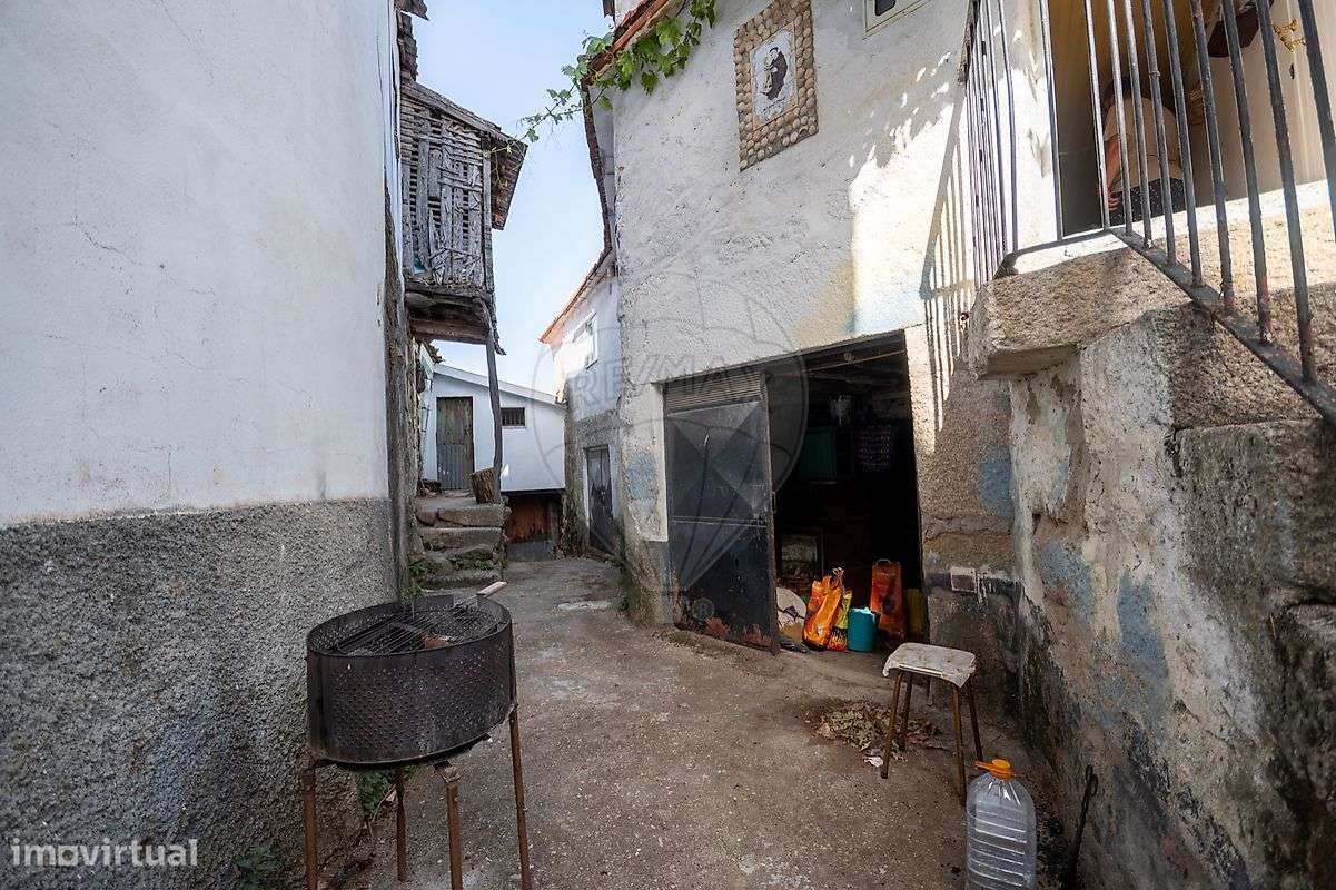 Moradia T6 para venda - Grande imagem: 2/35