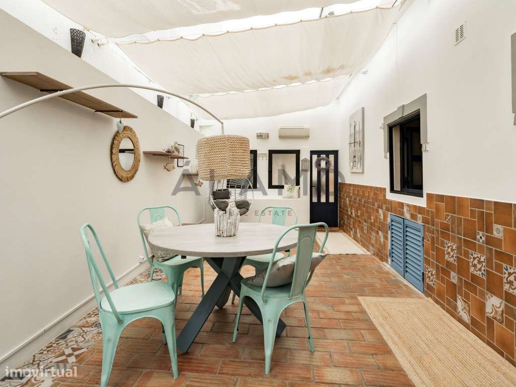 Villa tradicional com piscina em Loulé-38