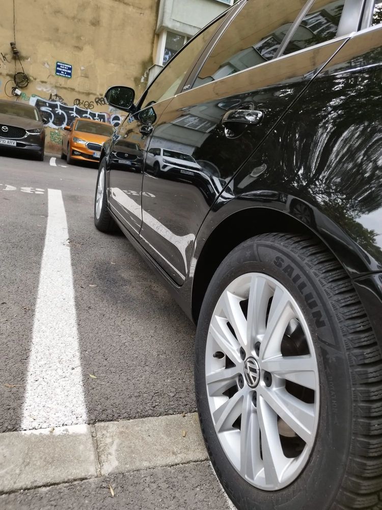 Volkswagen Golf 1.6 TDI DPF Highline 2012