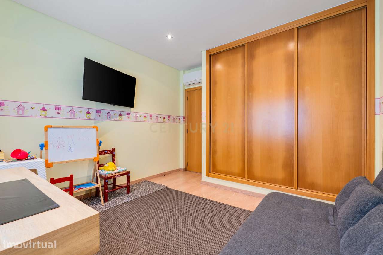 Moradia isolada moderna T3 com cave de 90 m2 em Mexilhoeira Grande, Po-10