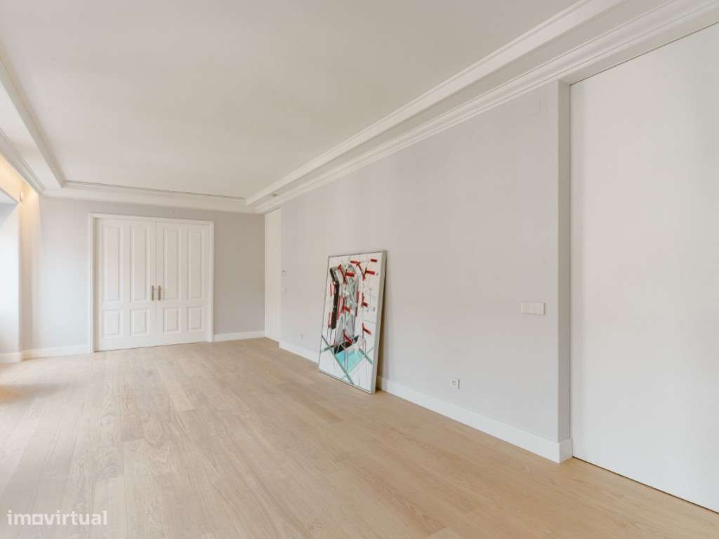 Luxuoso T4+2 junto ao Parque Eduardo VII - Grande imagem: 5/20