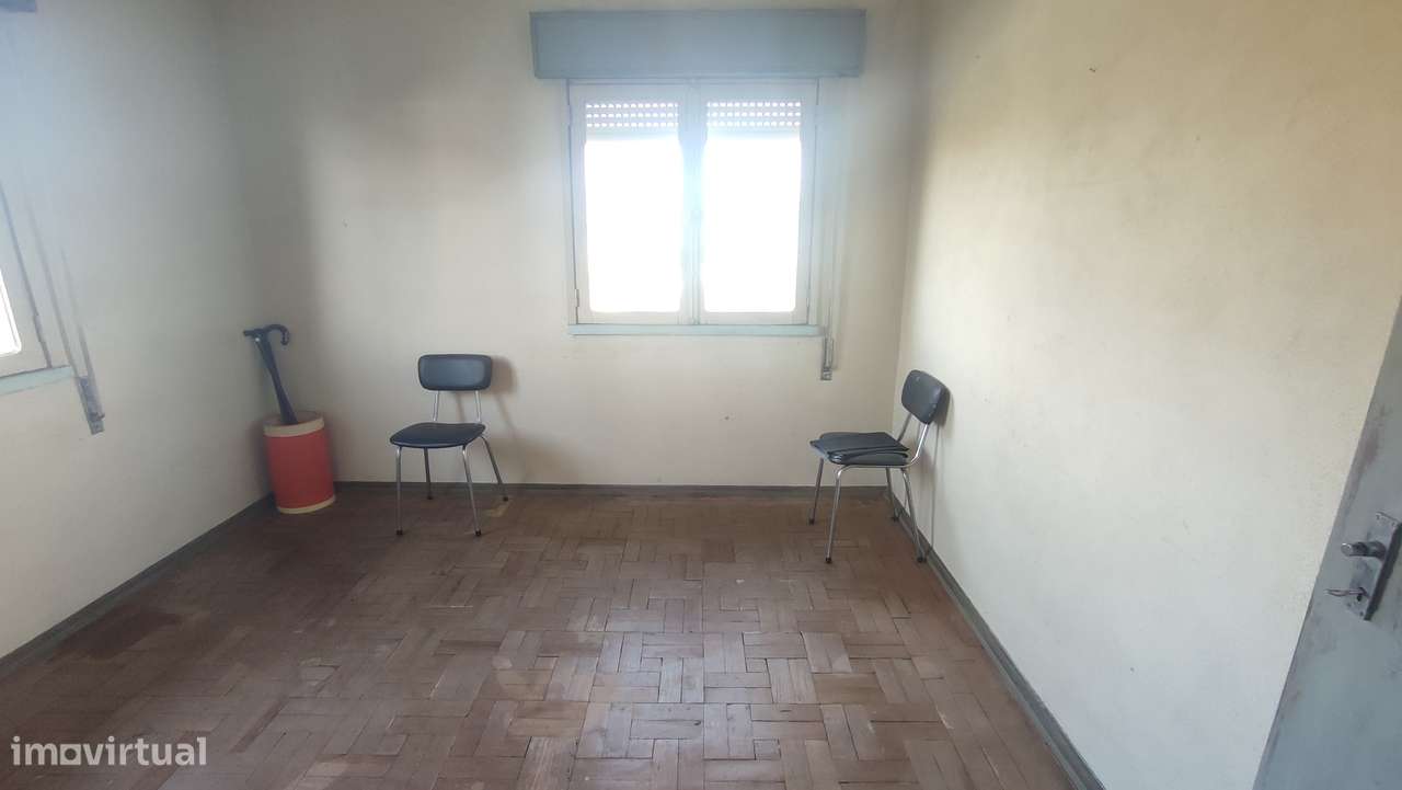Moradia individual, com terreno, em Rendufe, Amares-14