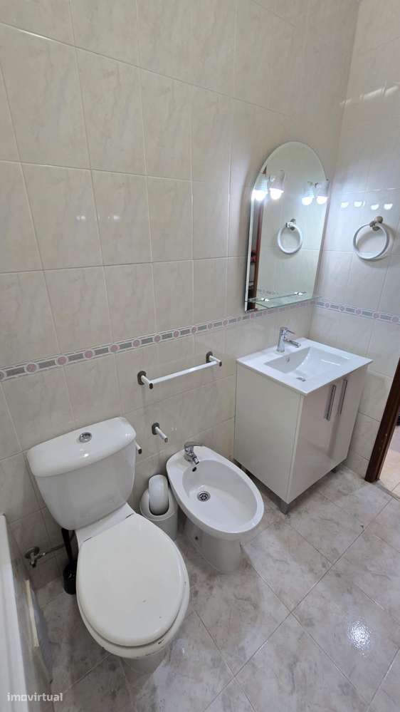 T3 Santo António dos Cavaleiros | Excelente relação espaço/preço - Grande imagem: 4/16