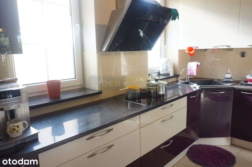 Dom z powierzchnią dodatkową + Pawilon-1