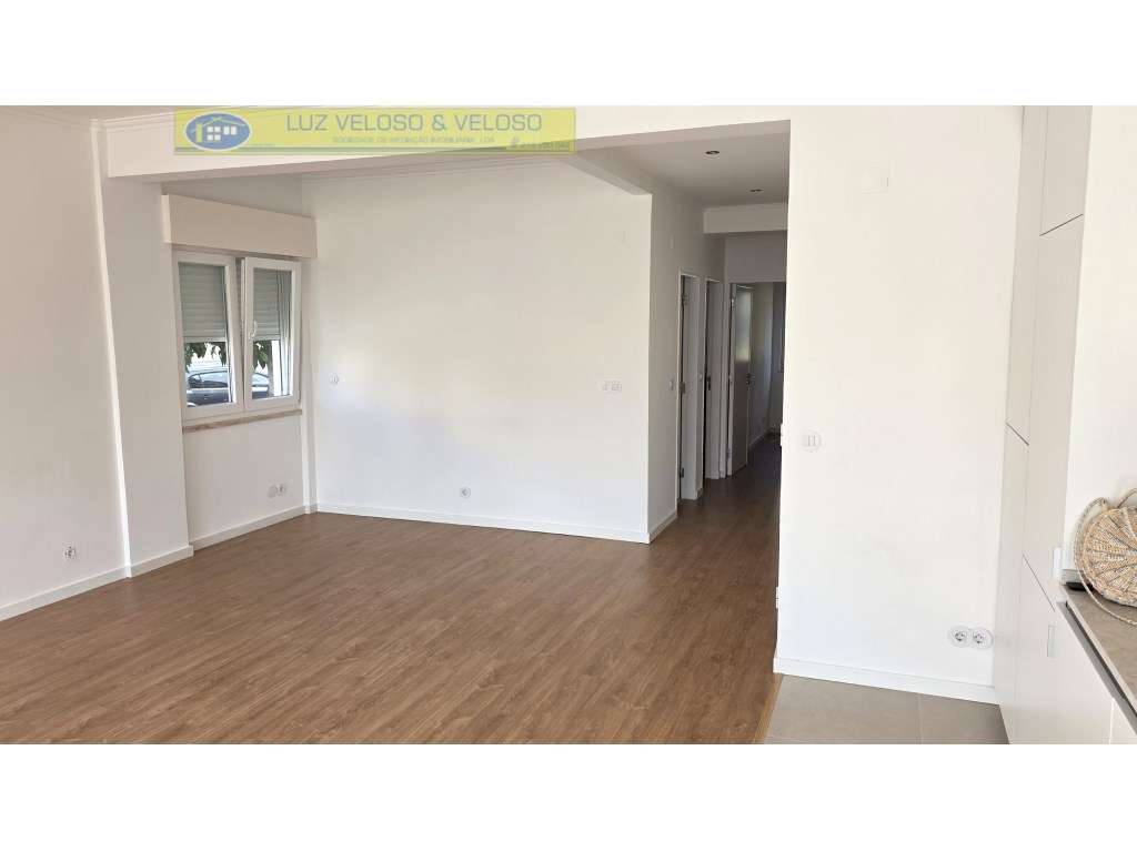 T2 Serra das Minas, remodelado, Arrecadação/Garagem-22