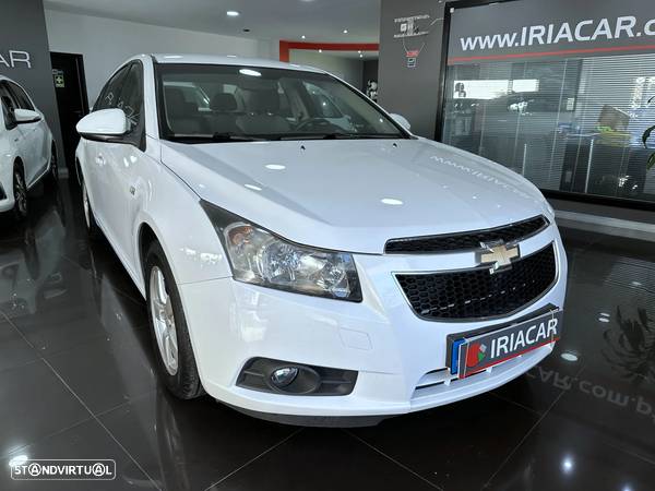 Chevrolet Cruze 1.6 LS - 2