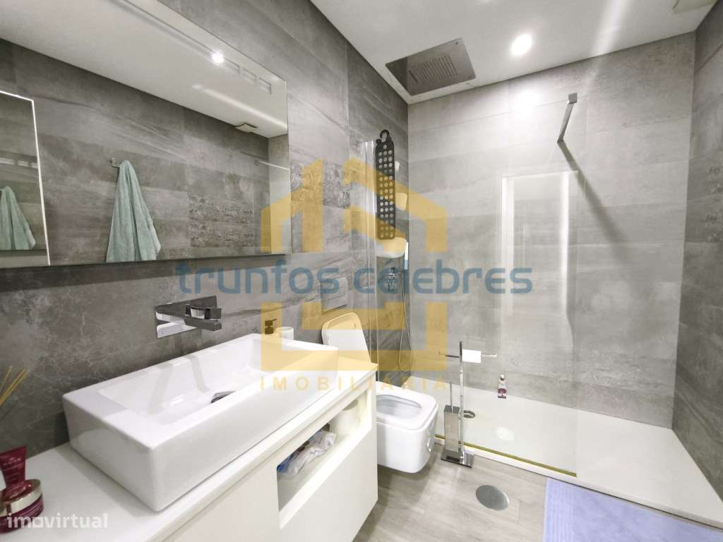 T3 totalmente renovado,a 200 metros da Praia da Fragosa em Aver-o-M...-21