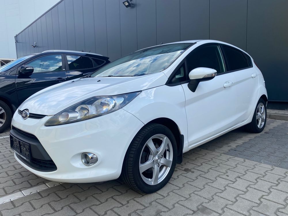 Ford Fiesta Mk7 (2008-) 1.25 Ambiente 2012