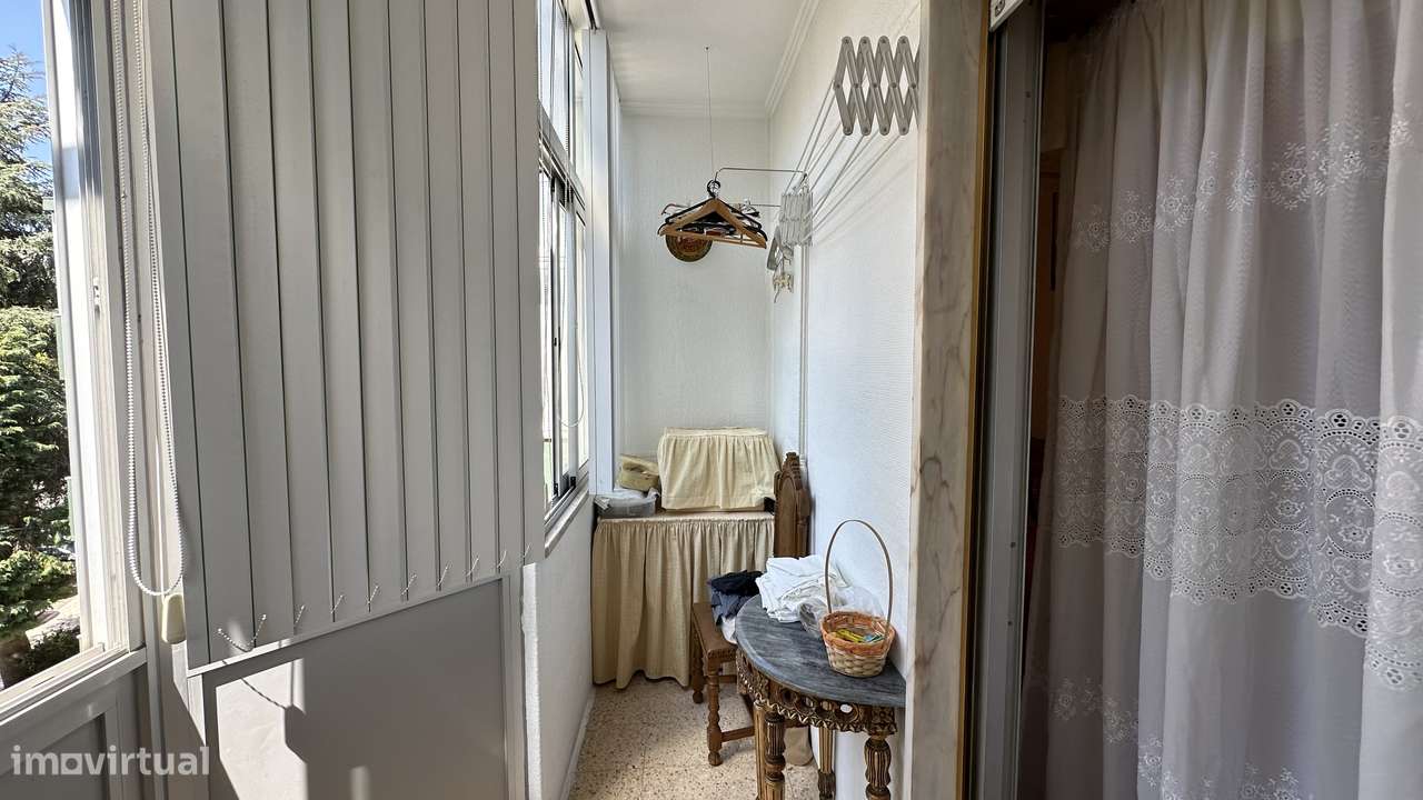 T3 Renovado Amadora , Águas livres-2