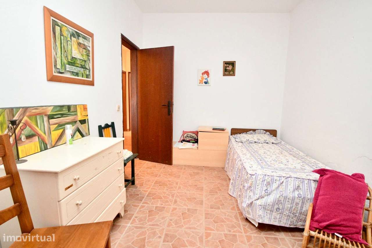 Quinta com moradia V3 na Mexilhoeira Grande-8