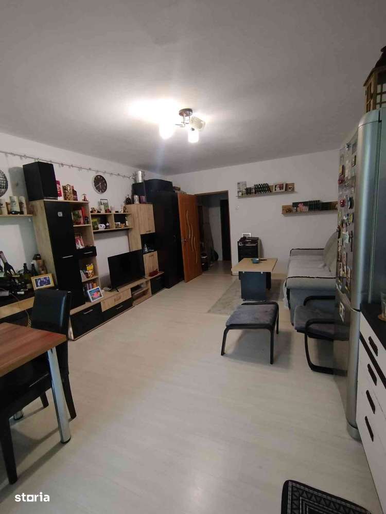 Garsonieră în Hunedoara la bulevard. - Imagine principală: 1/9