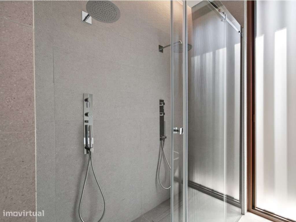Moradia T4 com Piscina, Jardim e Vista deslumbrante sobre o Mar-28