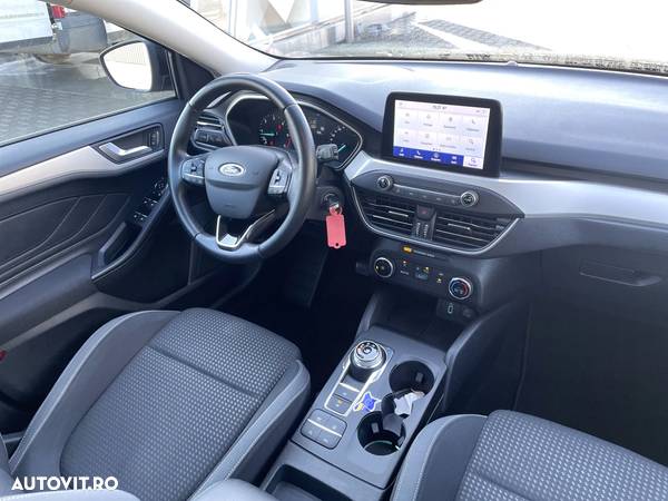 Ford Focus 1.5 EcoBlue Start-Stopp-System Aut. ACTIVE DESIGN - 6