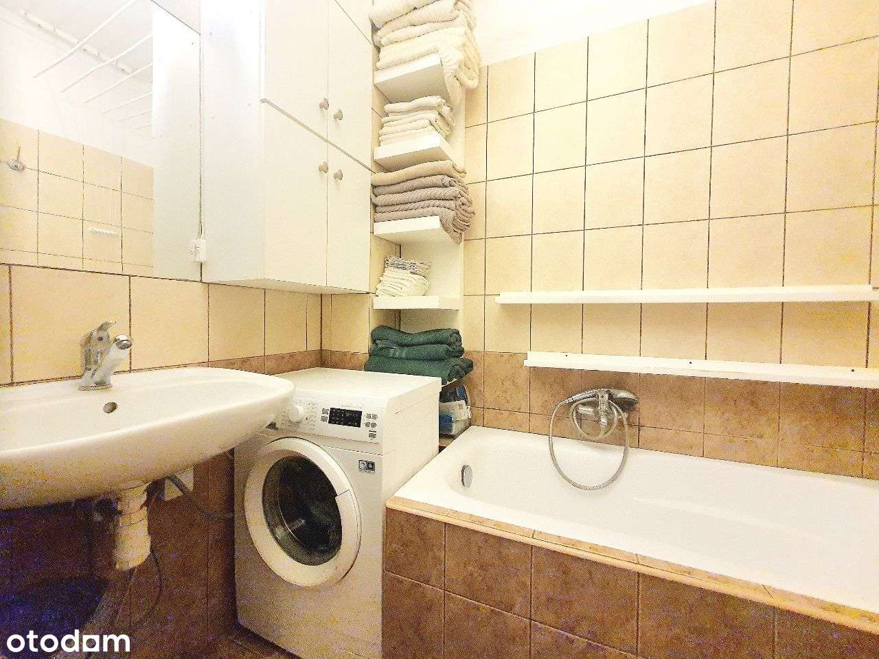 Idealne! obok starówki; 2 duże pokoje, osobna kuchnia, niski blok-10