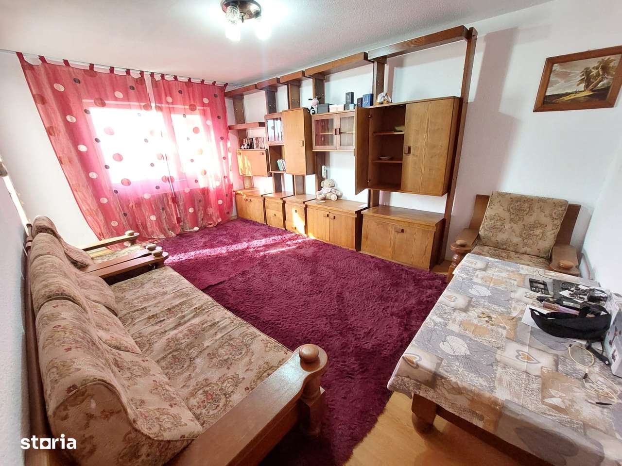 COMISION 0 Ap. 3 camere, decomandat, 75,5 mp. utili, Et.3, Central-0