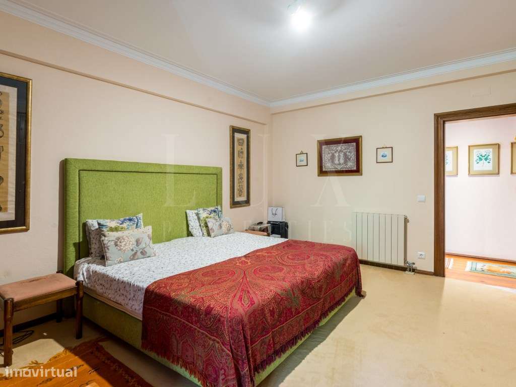 QUINTA COM 22.000 m² E TRÊS MORADIAS EM LOCALIZAÇÃO PRIVILEGIADA DE...-28