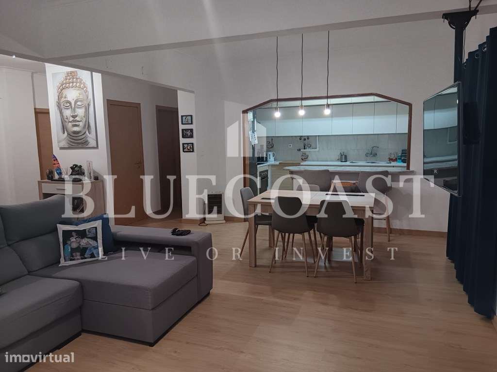 Apartamento de 4 Assoalhadas com Áreas Amplas e Luminosidade Única - Grande imagem: 3/38