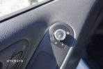 Volkswagen Golf 2.0 TDI DPF Highline - 20