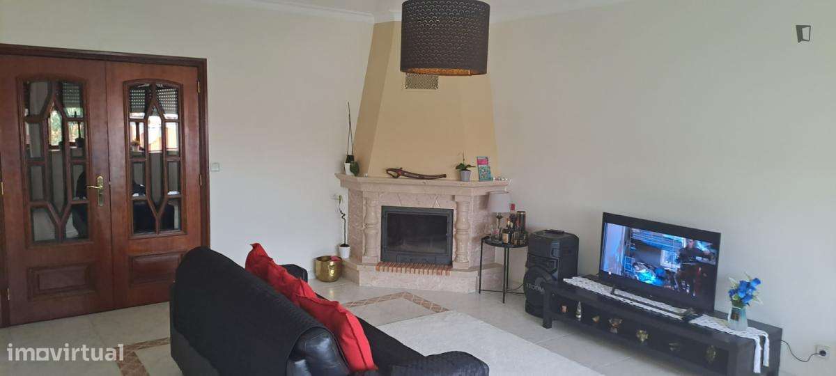 Quarto - localizado em Lisbon - Grande imagem: 3/9