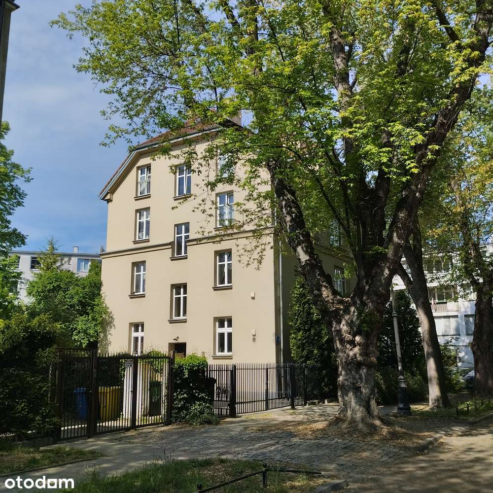 Ul. Elsterska, 155 m, dwupoziomowe, umeblowane, wyposażone.