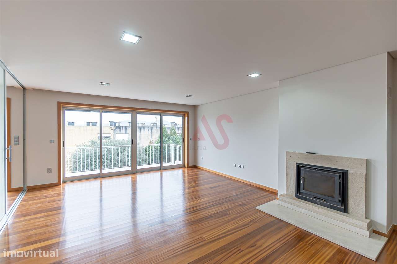 Moradia em Banda T3 em Mesão Frio – Zona Premium de Guimarães-19