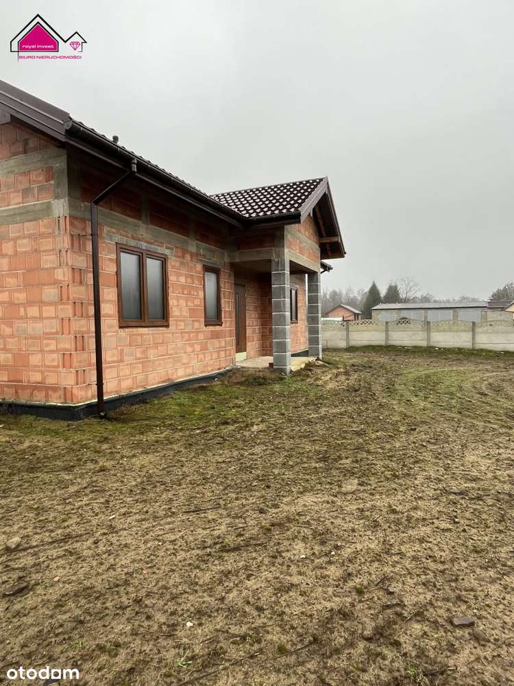 Przestronny Dom na Wsi do własnej aranżacji-1