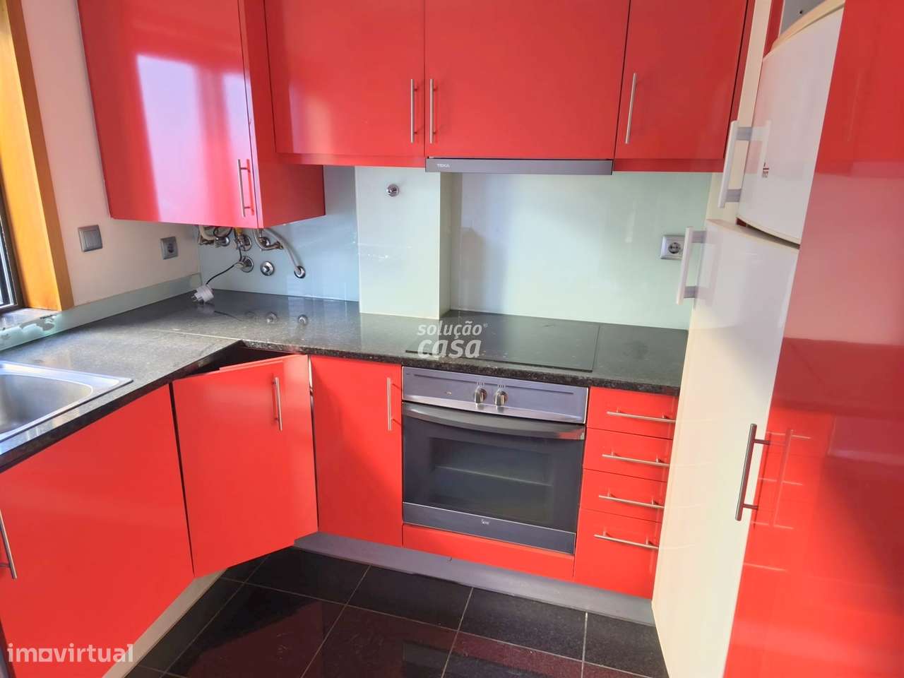 Apartamento T1 localizado a cerca de 700 metros da estação de metro de - Grande imagem: 4/20