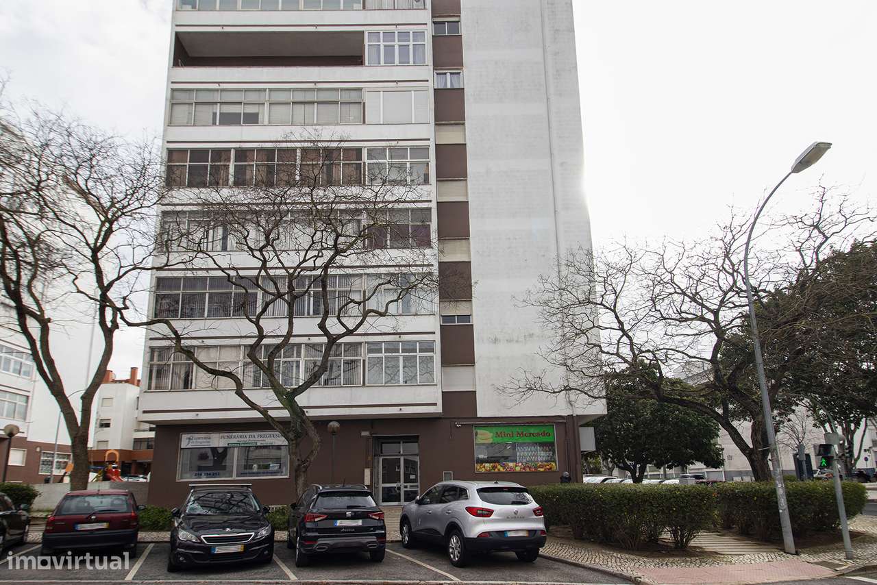 Apartamento T3 em Queluz de Baixo-23