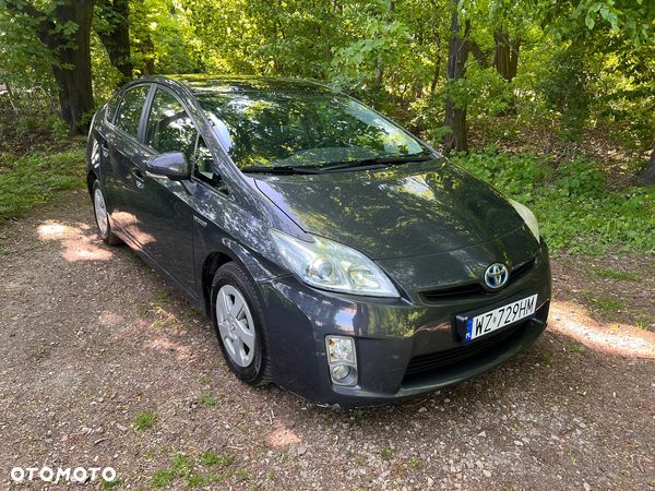 Toyota Prius (Hybrid) Executive - 1