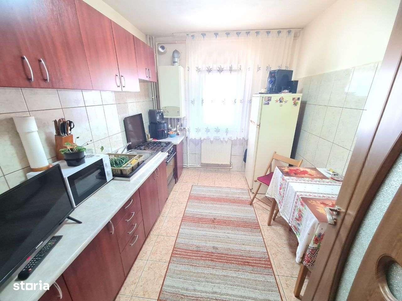 Apartament 2 camere, et.3 , Piata Sud, Bacau - Imagine principală: 4/8