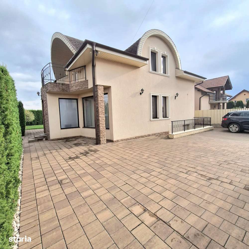 PROPRIETAR: vând locuință elegantă, foarte bine întreținută și echipat - Imagine principală: 4/20