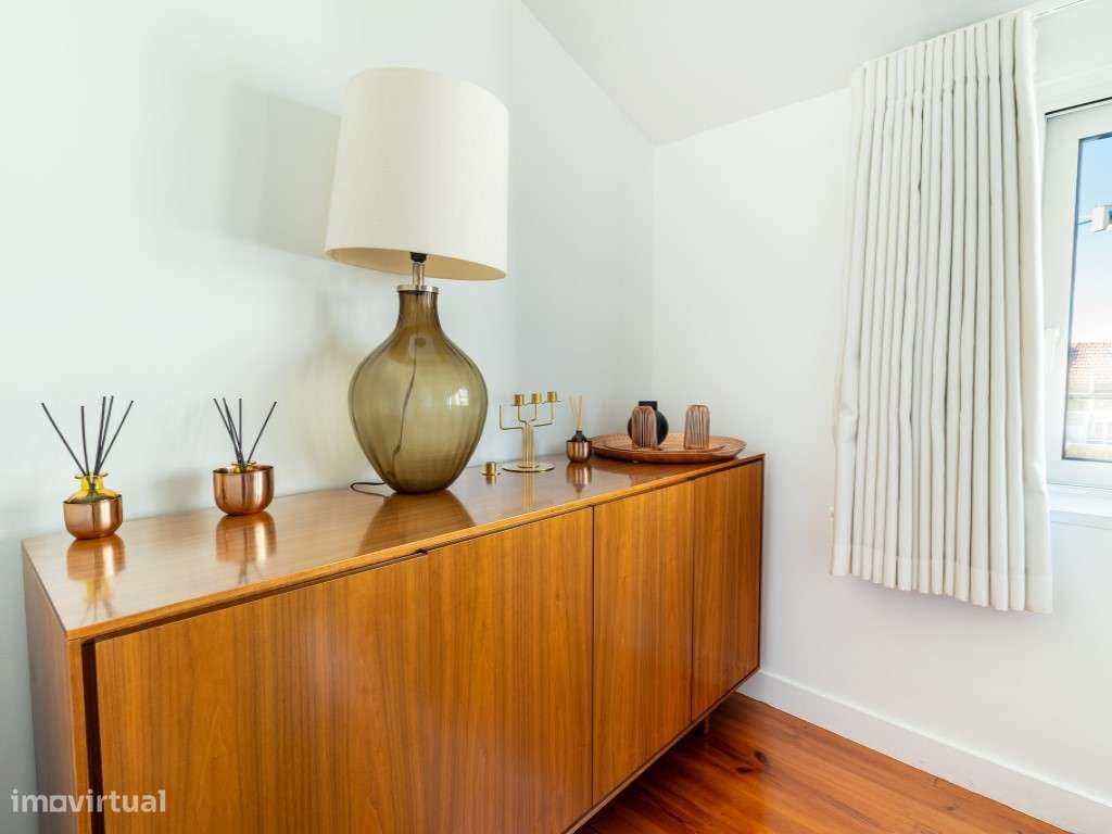 T3 na Estefânia, Remodelado e com Licença AL-23