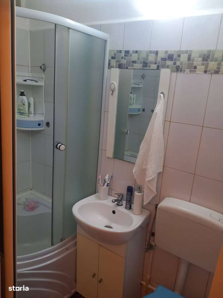 De vanzare garsoniera etajul 1 mobilata și utilata Pret 17.000e - Imagine principală: 3/5