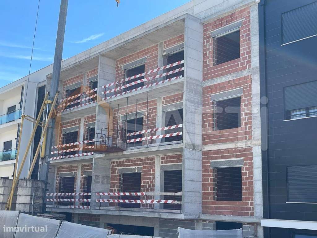 Apartamento T2 para venda em Ourem 4 assoalhada(s) 2 quar. 2 wc 75 m² - Grande imagem: 4/60