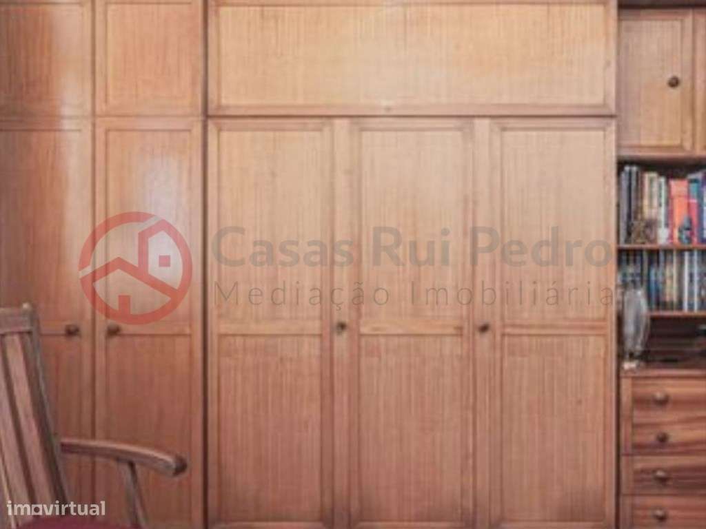 Prédio para Investimento em Olival Basto, Odivelas-26
