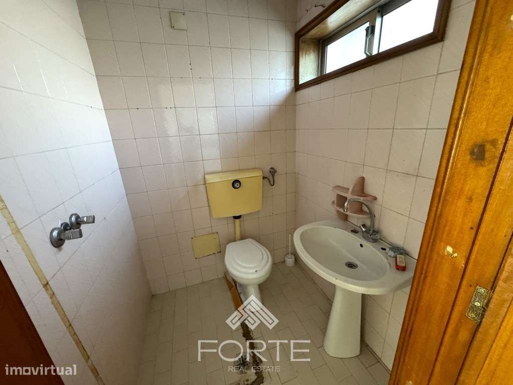 Moradia em banda T3 em São João da Madeira-17