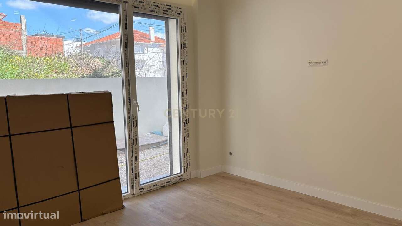 Moradia independente à venda em Famões, Odivelas-22