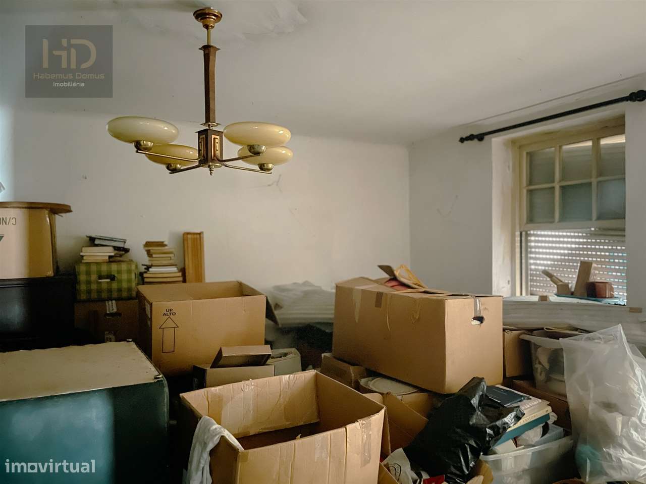 Moradia T6  em Monte dos Burgos-16