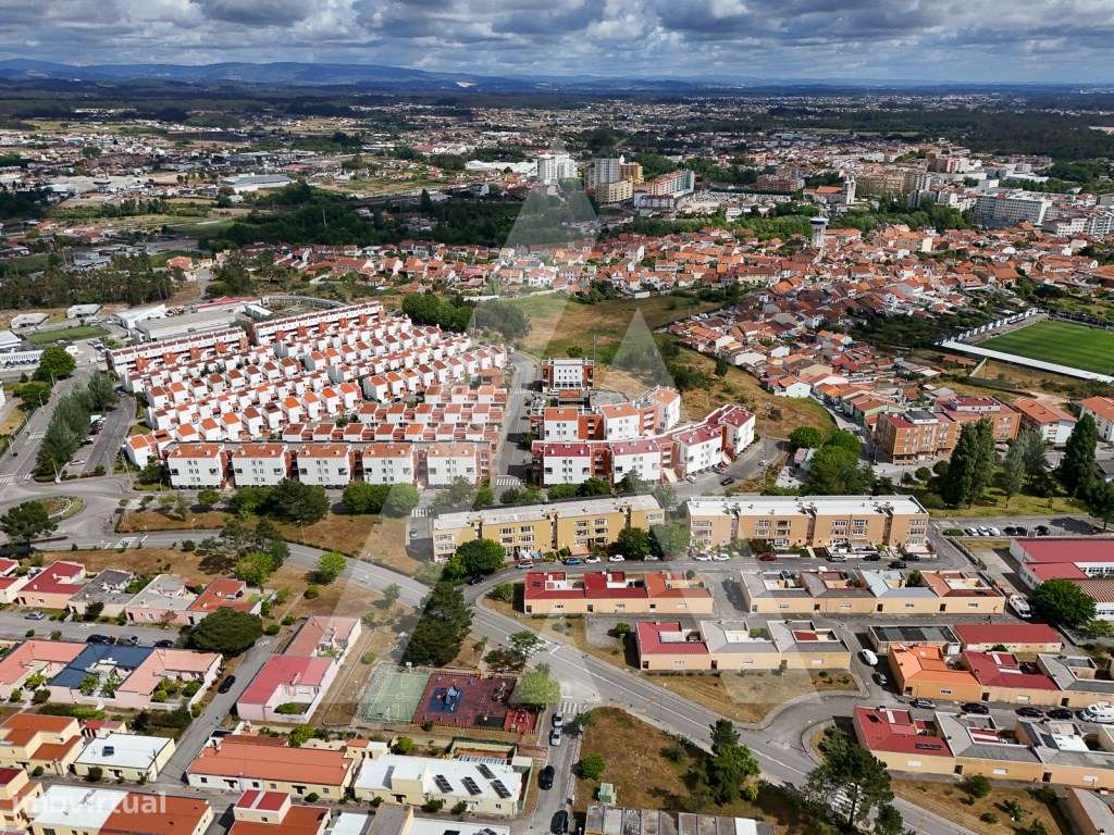 Apartamento T4 próximo ás escolas - Ovar-32