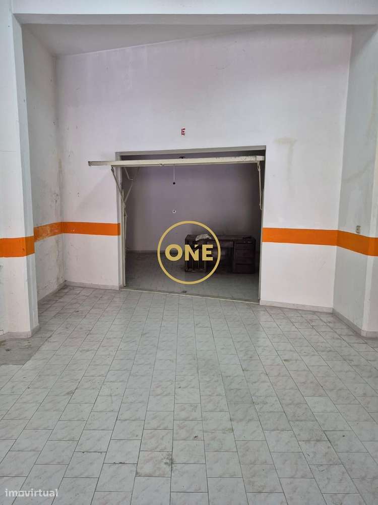 Venda Garagem - Grande imagem: 2/7