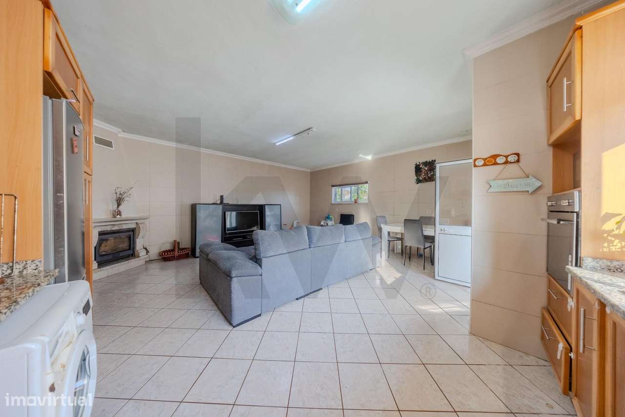 Moradia T3 com Anexo Independente na pacata zona de Vale de Óbidos, Ri - Grande imagem: 5/41