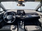 Toyota C-HR 1.8 HSD 4x2 CVT C-enter - 13