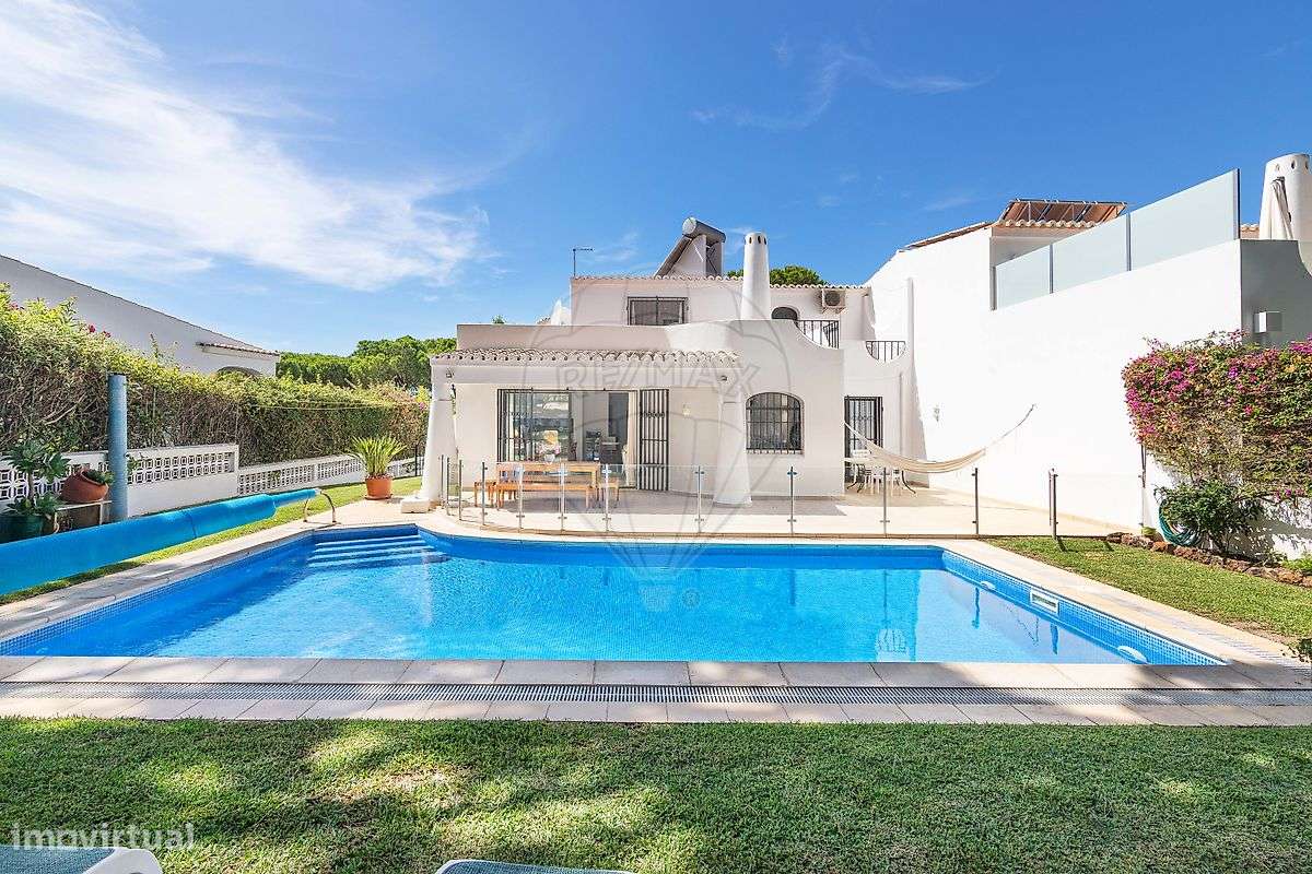 Moradia T4 para venda-3