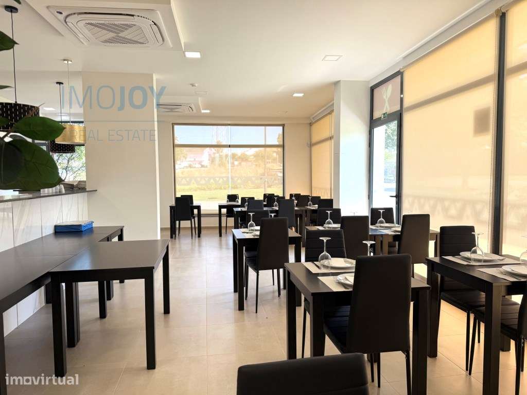 Loja Nova Equipada para Restaurante em Porto Salvo - Grande imagem: 3/27