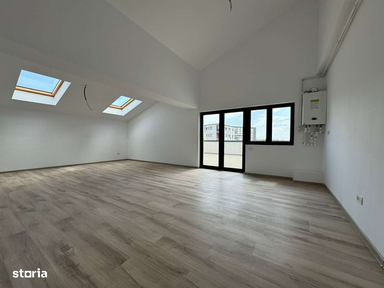 SENZATIONAL! Apartament 4 Camere Decomandate si Terasa  - Berceni-8