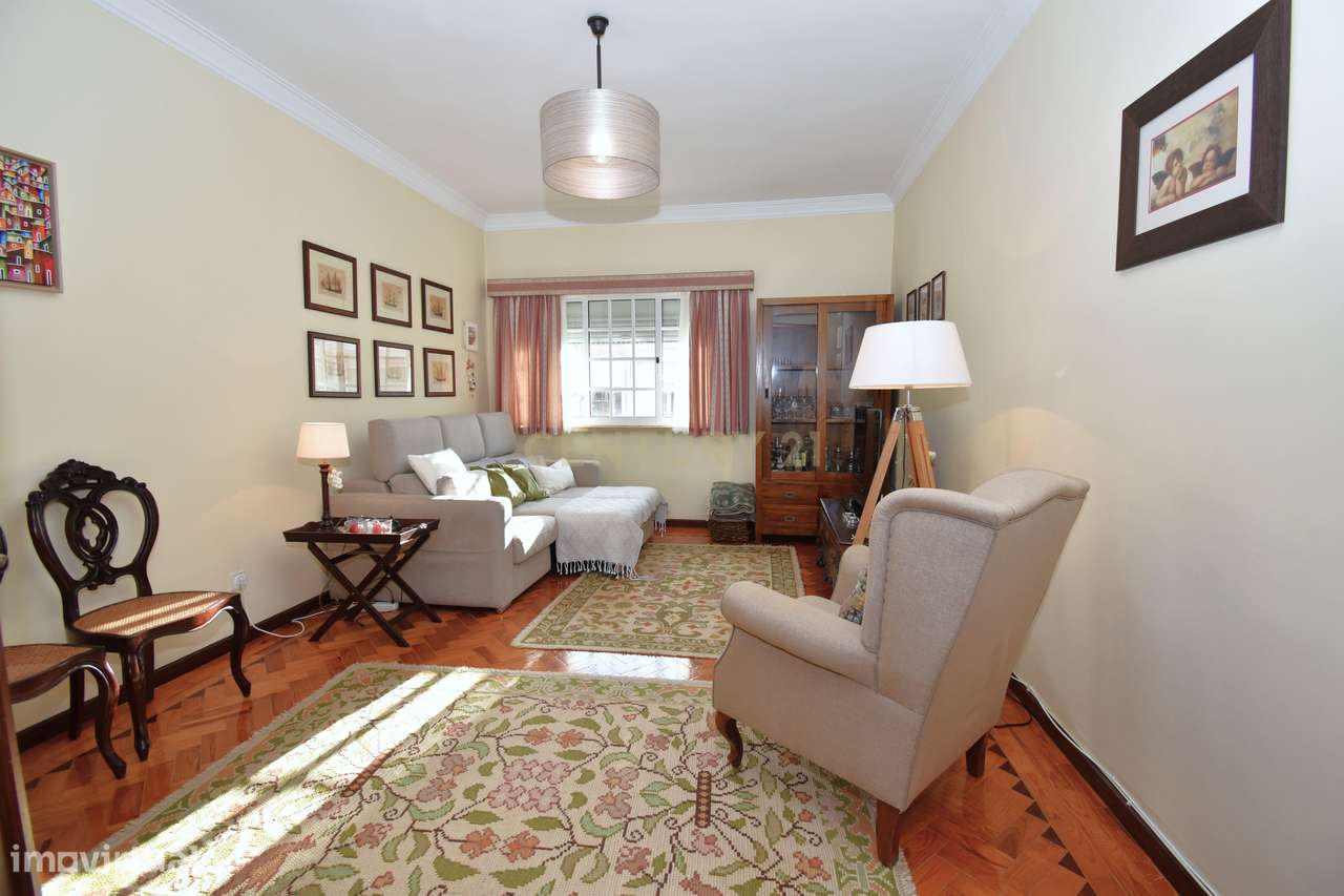 O Refúgio Perfeito entre o Mar e a Cidade. T3 Renovado na Costa da Cap-8