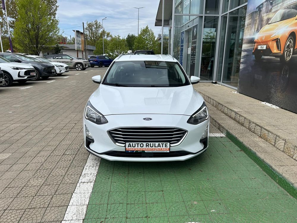 Ford Focus (2)